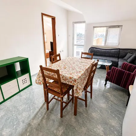 Informat 1 - Pool And Seaview - Location דירה